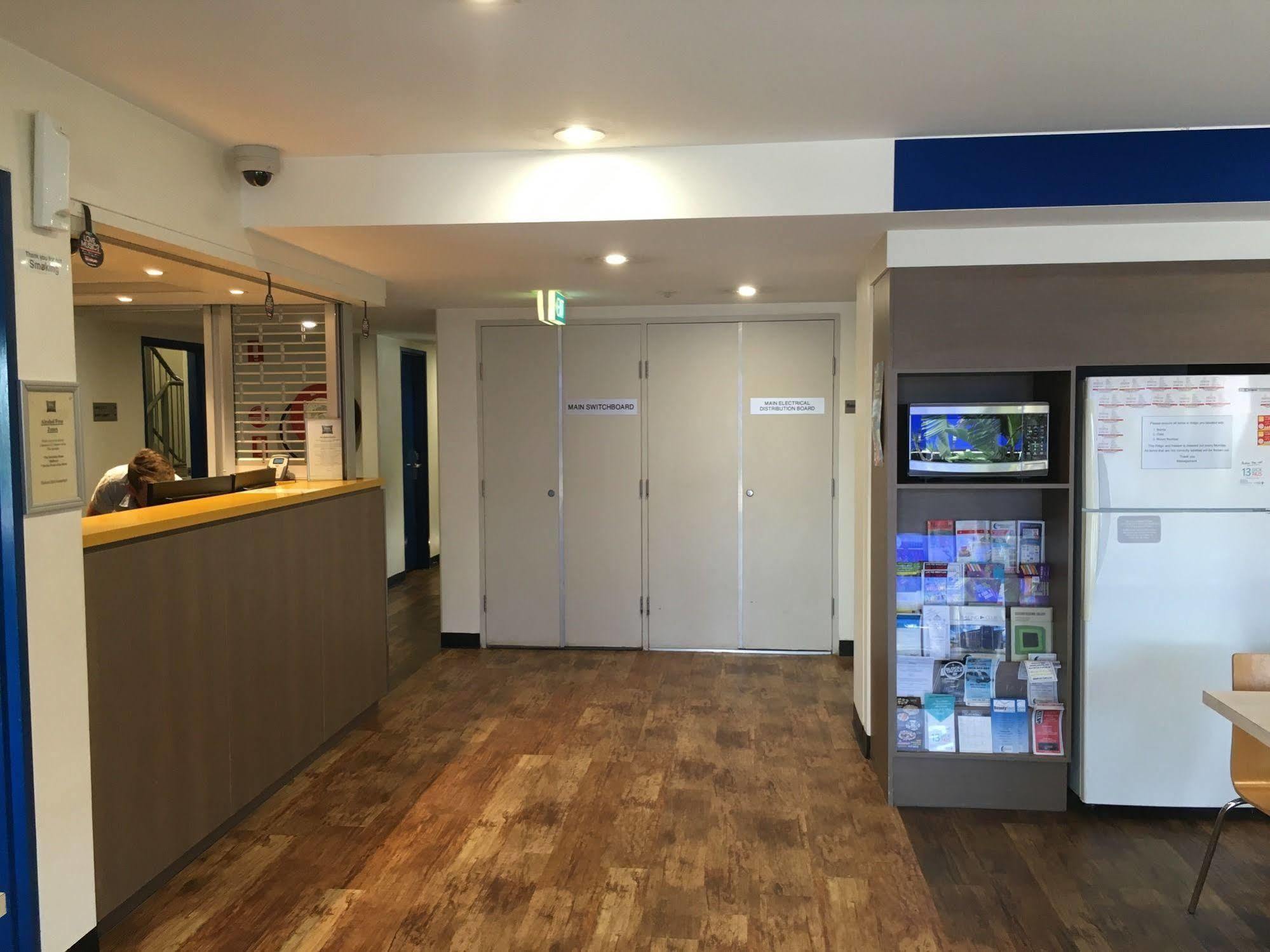 Ibis Budget - Госфорд Экстерьер фото