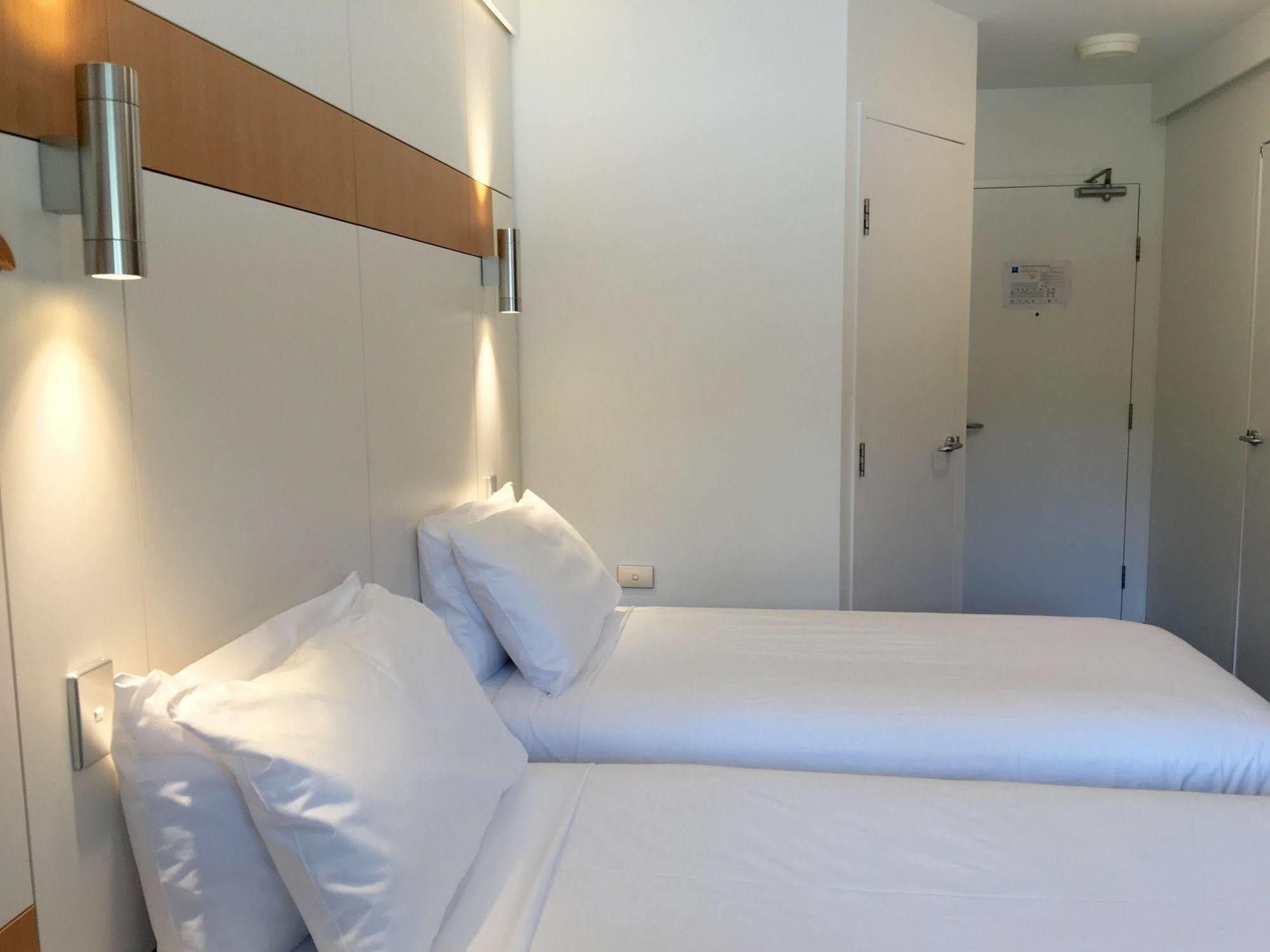 Ibis Budget - Госфорд Экстерьер фото