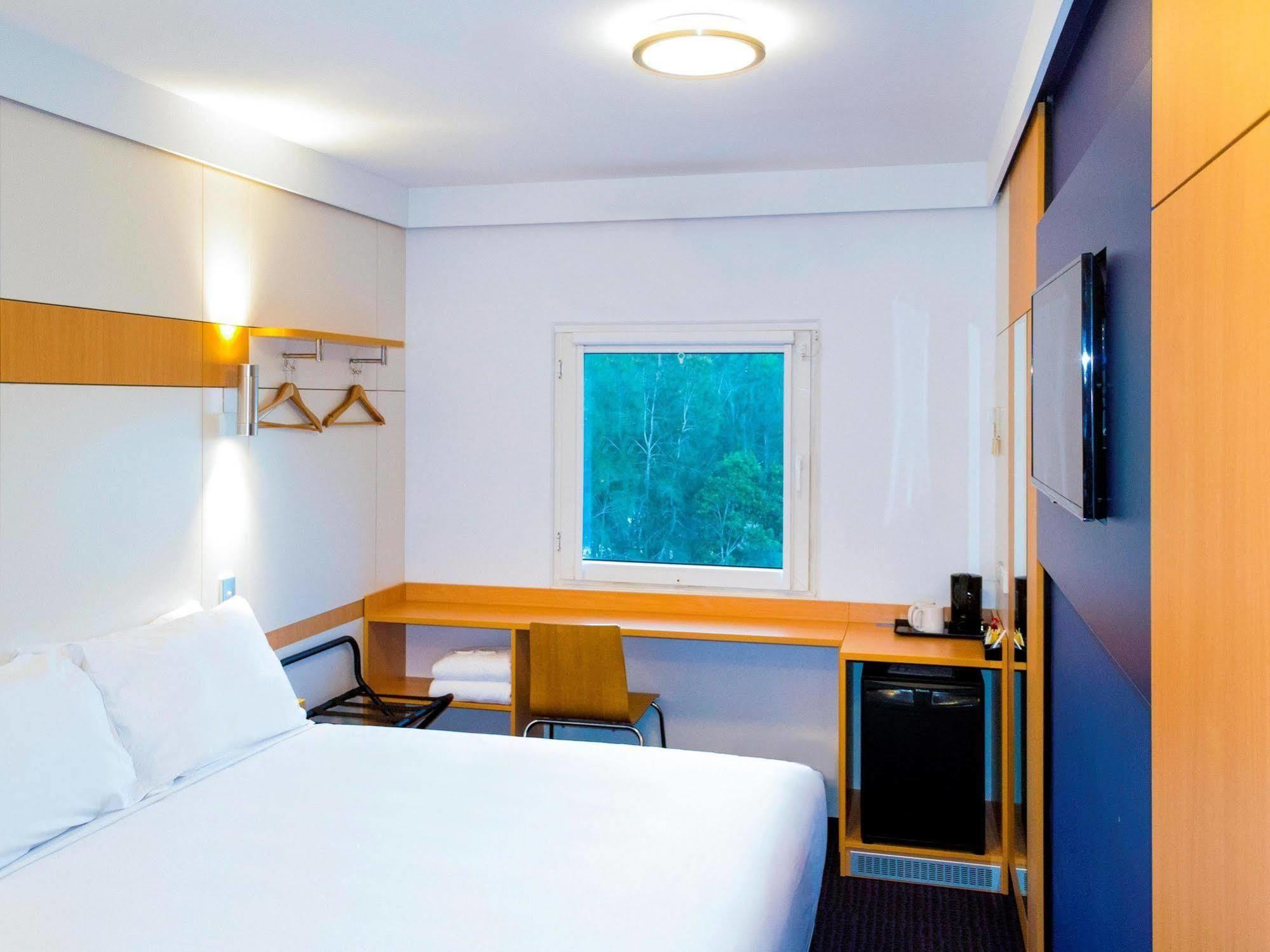 Ibis Budget - Госфорд Экстерьер фото